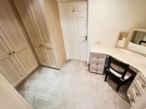 Master Dressing Room- click for photo gallery